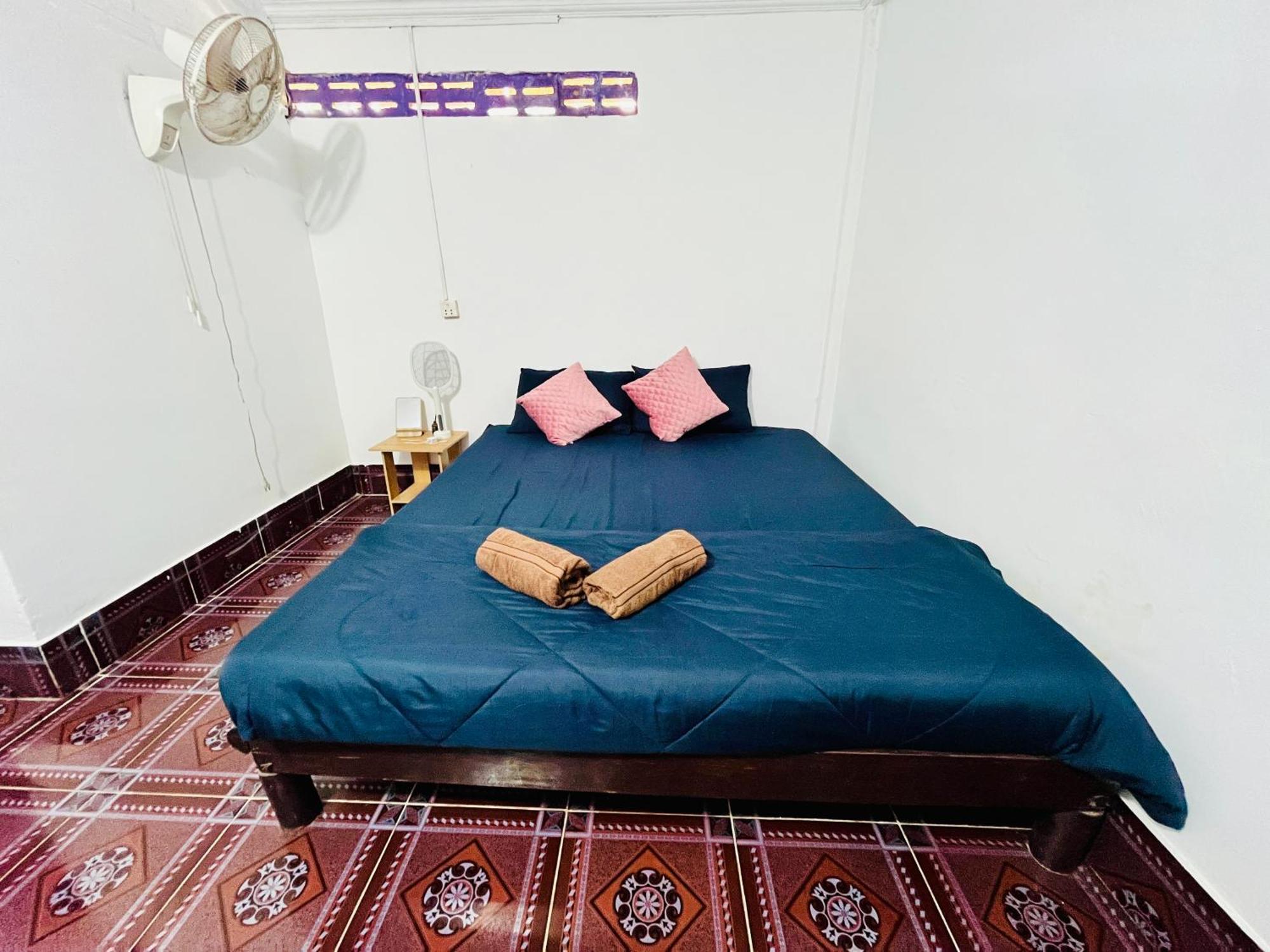 Happiness Guesthouse เกาะรงสำลน ภายนอก รูปภาพ